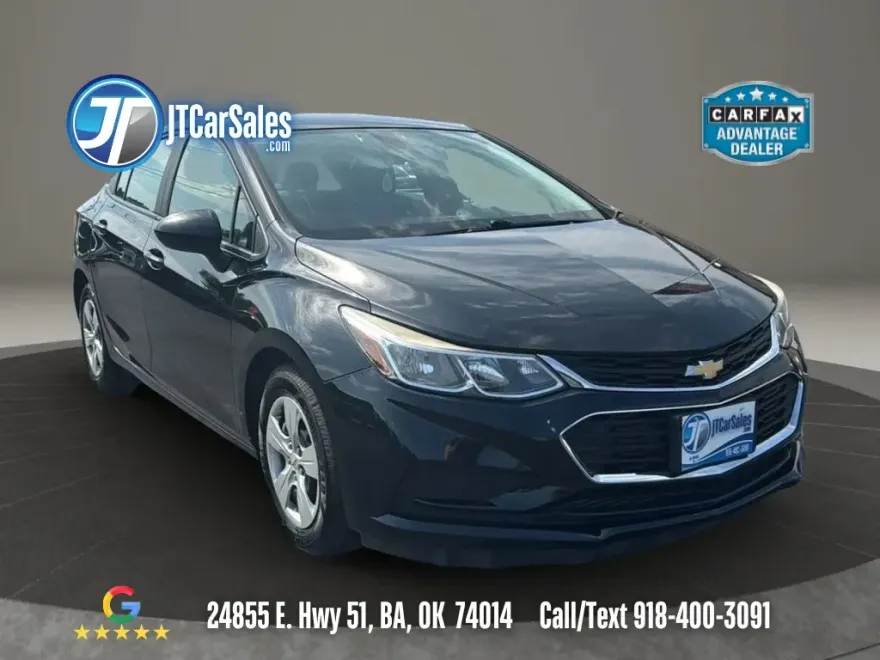2016 Chevrolet Cruze LS photo 1