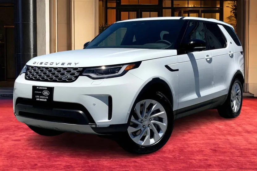 2025 Land Rover Discovery S photo 1