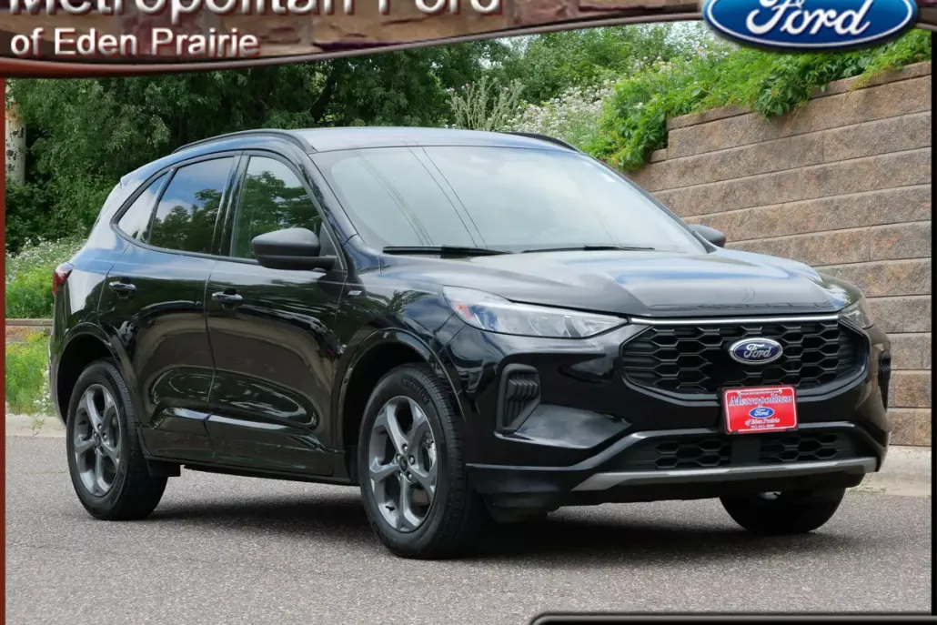 2023 Ford Escape ST-Line photo 1
