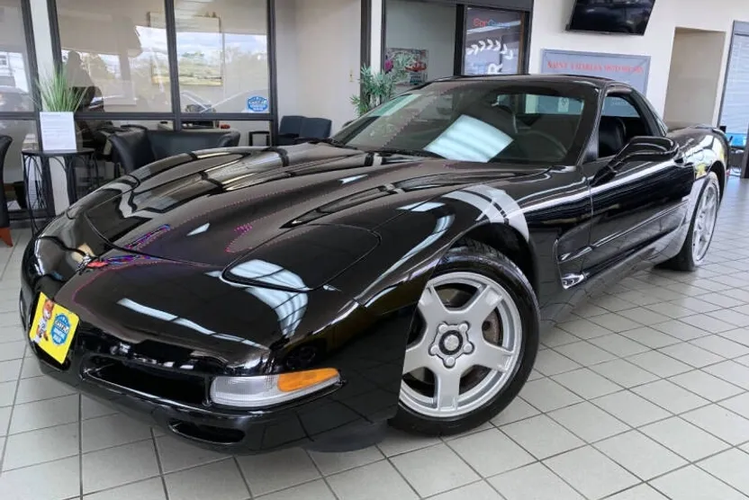 1998 Chevrolet Corvette photo 1