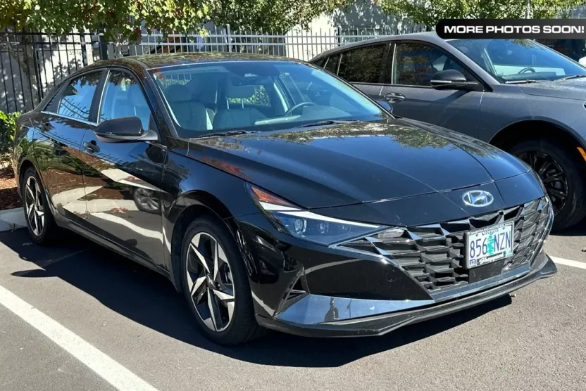 2023 Hyundai Elantra Hybrid Limited photo 1