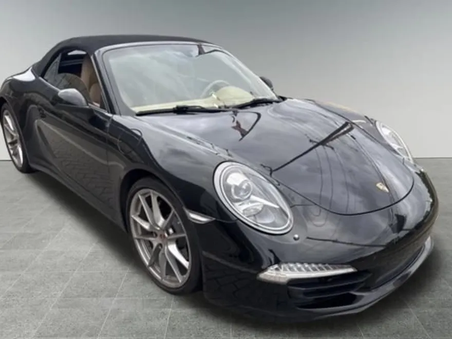2013 Porsche 911 Cabriolet photo 1