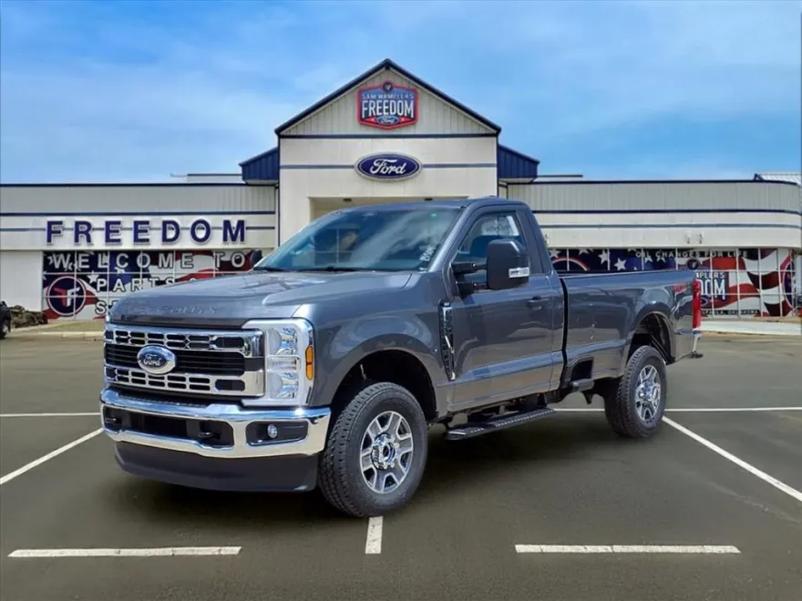2025 Ford F-350 photo 1