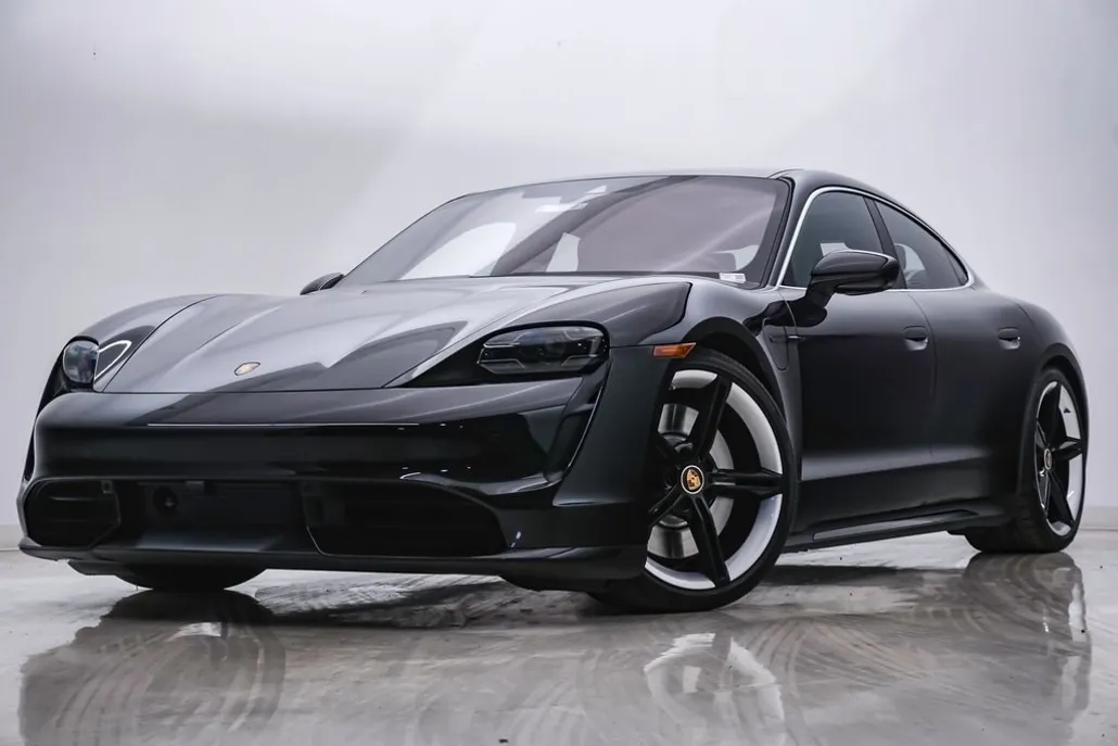 2024 Porsche Taycan Turbo photo 1