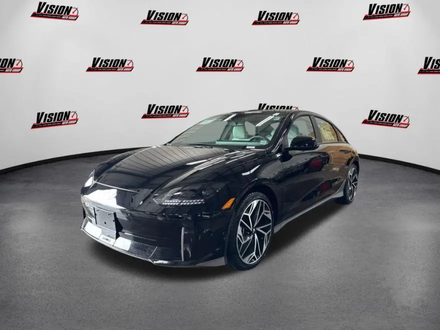 2025 Hyundai Ioniq SEL photo 1