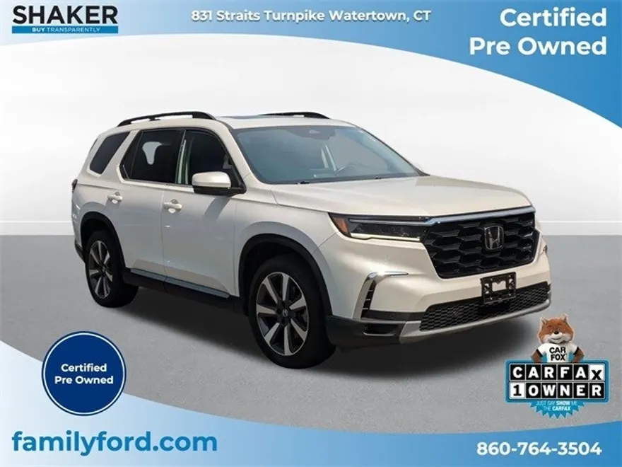 2023 Honda Pilot Touring photo 1