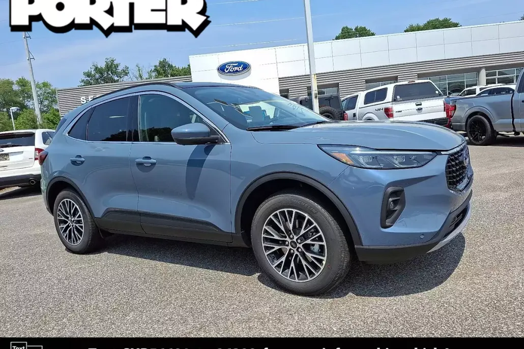 2025 Ford Escape Plug-In Hybrid photo 1