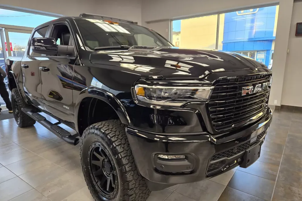 2025 Ram 1500 Laramie photo 1