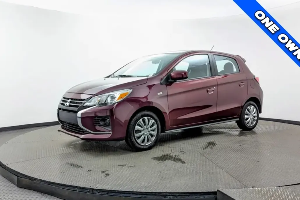 2024 Mitsubishi Mirage ES photo 1