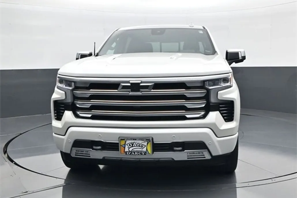 2022 Chevrolet Silverado 1500 High Country photo 1