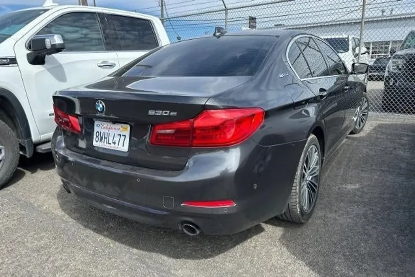 2018 Bmw 530e Sedan photo 1
