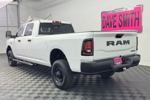 2025 Ram 2500 Tradesman photo 3