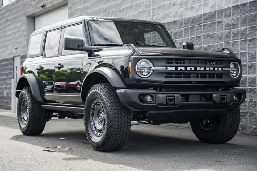 2025 Ford Bronco Big Bend photo 1