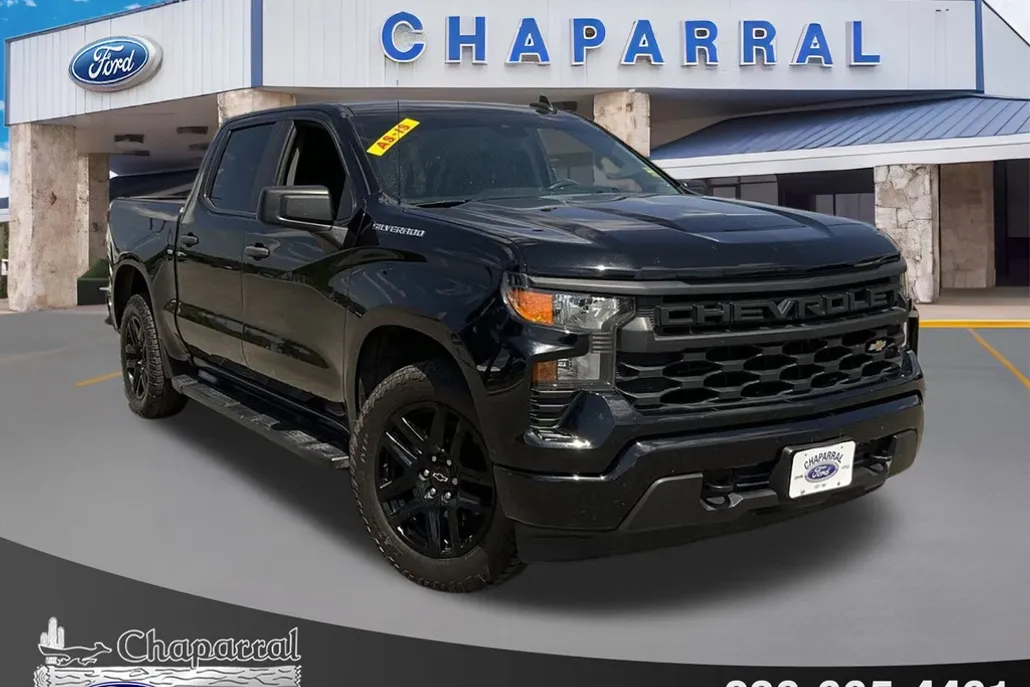 2022 Chevrolet Silverado 1500 Custom photo 1