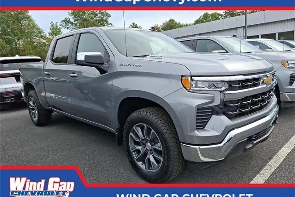 2026 Chevrolet Silverado 1500 LT photo 1