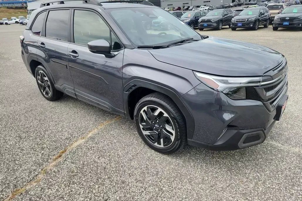 2025 Subaru Forester Limited photo 1