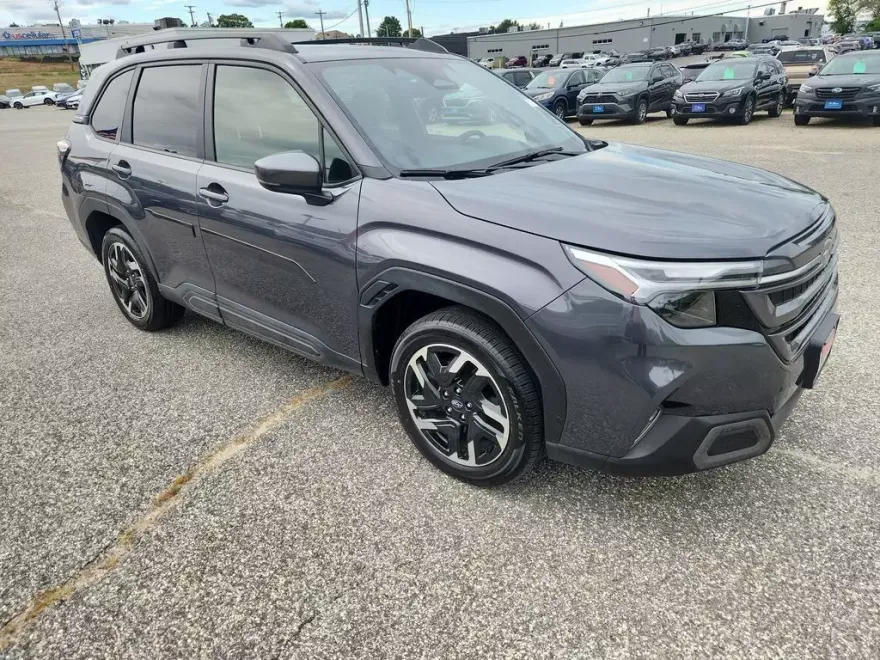 2025 Subaru Forester Limited photo 1