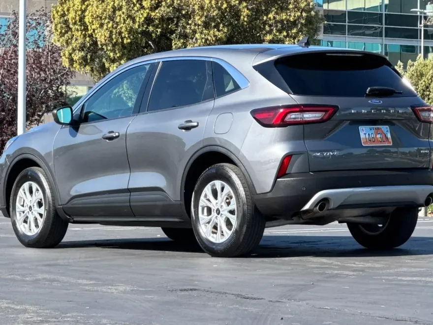 2023 Ford Escape Active photo 5