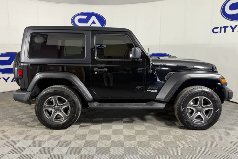 2021 Jeep Wrangler Sport S photo 1