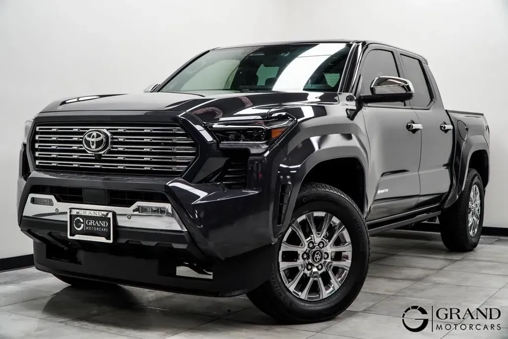 2025 Toyota Tacoma Limited Double Cab photo 1