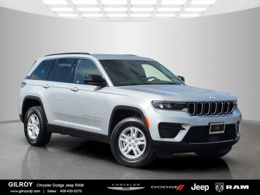 2025 Jeep Grand Cherokee Laredo photo 1