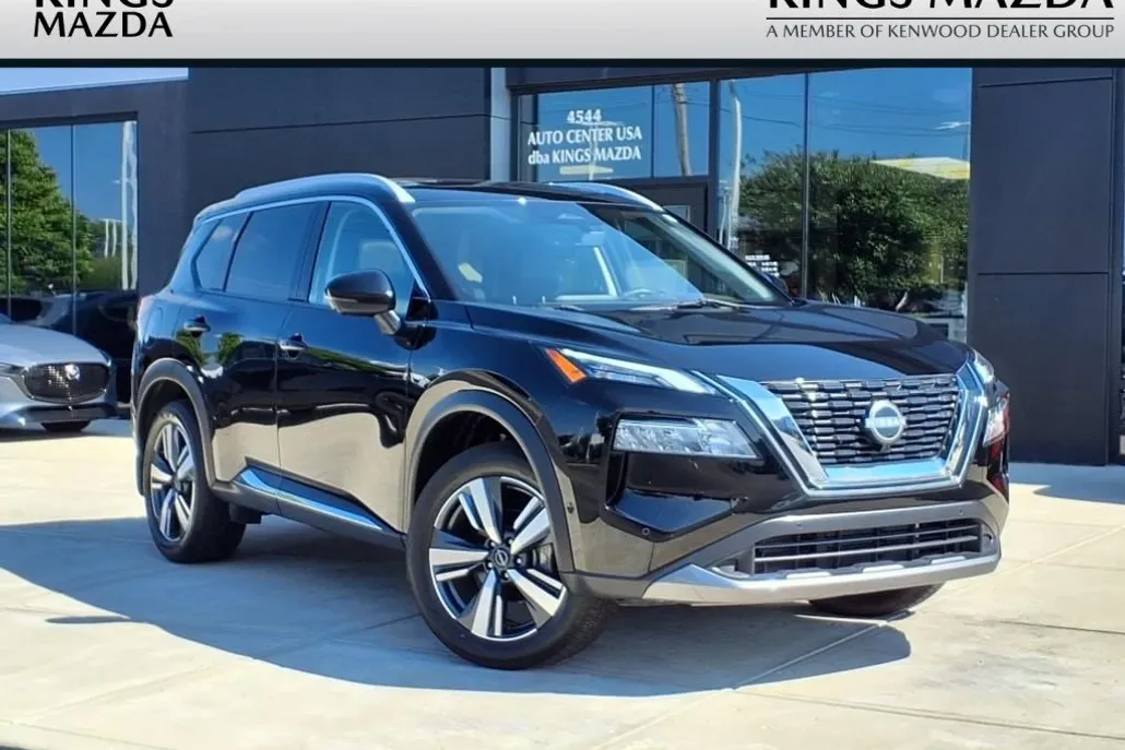 2023 Nissan Rogue SL photo 1