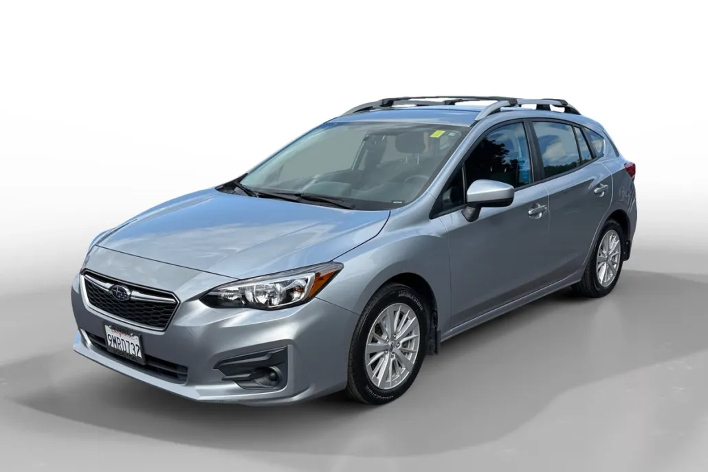 2018 Subaru Impreza 2.0i Premium photo 1