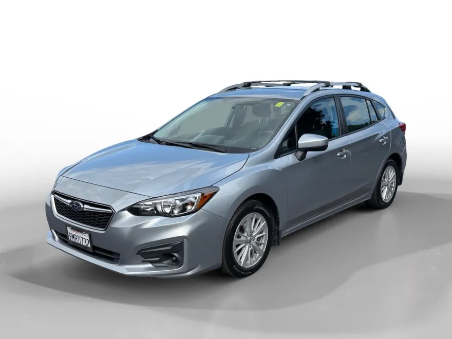 2018 Subaru Impreza 2.0i Premium photo 1
