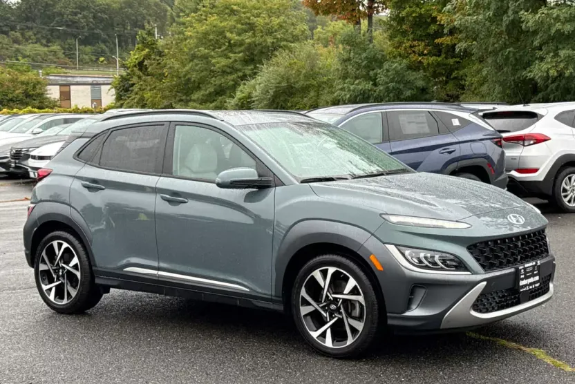 2022 Hyundai Kona Limited photo 1