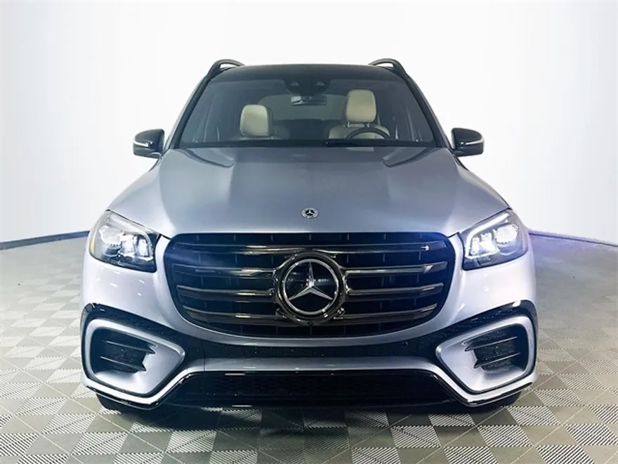 2026 Mercedes Benz GLS 450 4MATIC photo 1