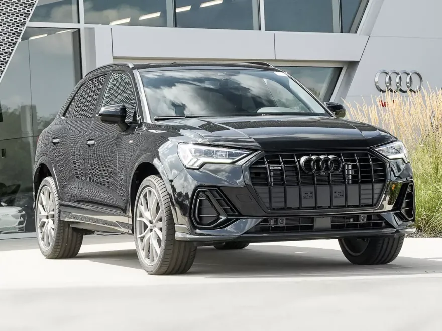 2025 Audi Q3 S line Premium Plus photo 1