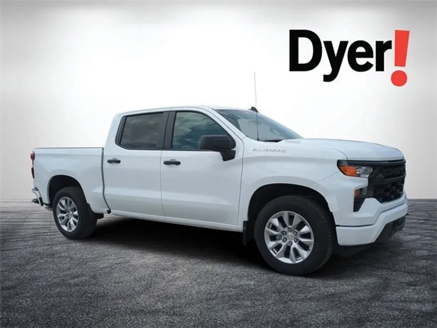 2026 Chevrolet Silverado 1500 Custom photo 1