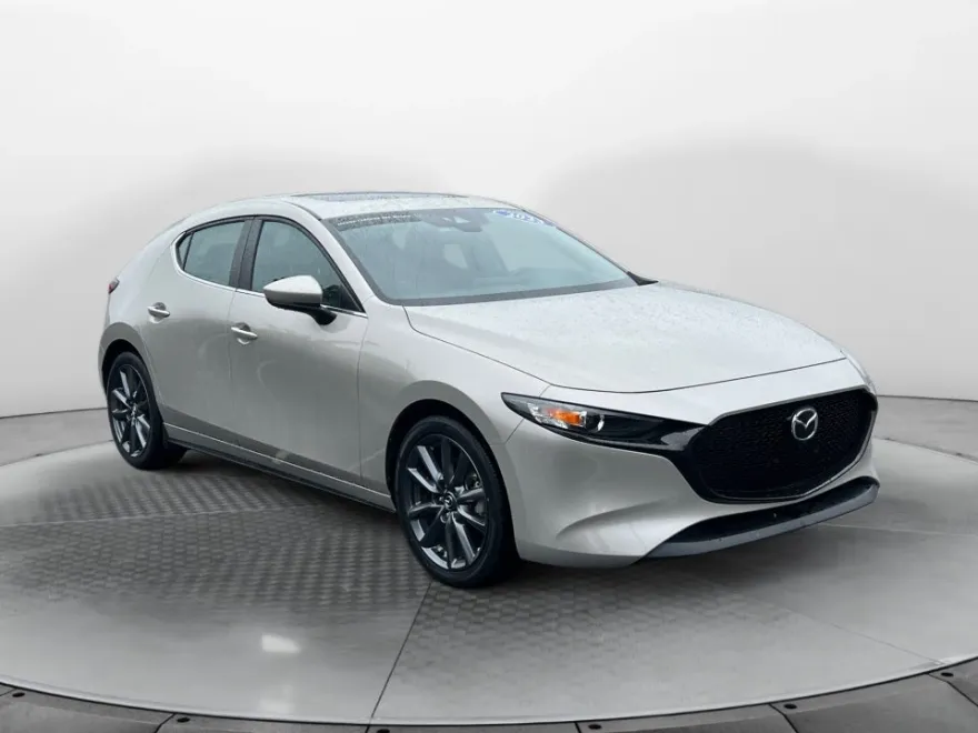 2023 Mazda Mazda3 Hatchback 2.5 s Preferred photo 1