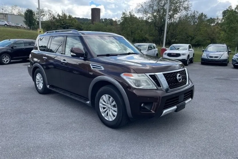 2017 Nissan Armada SV photo 1