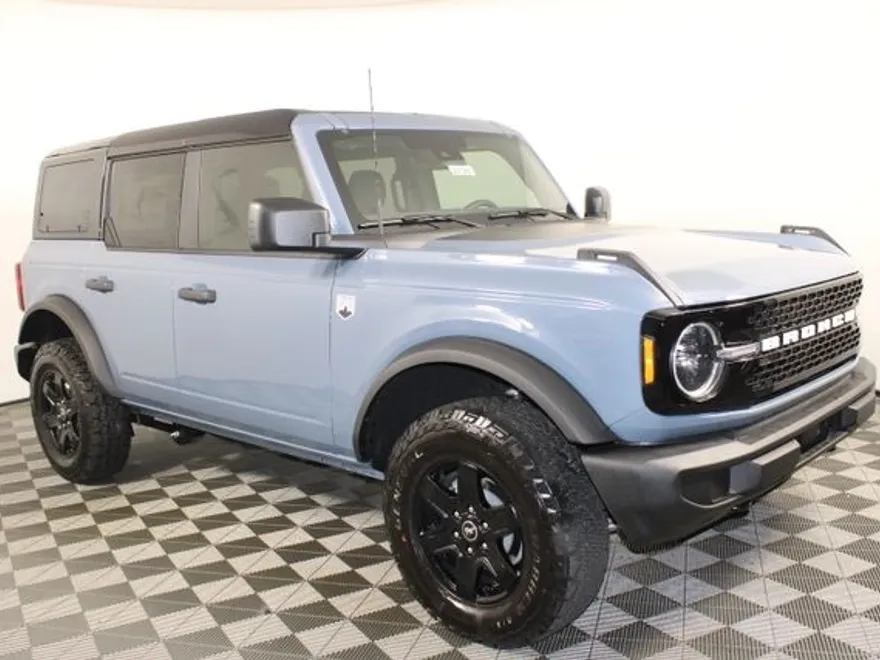 2025 Ford Bronco Big Bend photo 1