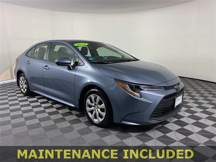 2024 Toyota Corolla LE photo 1