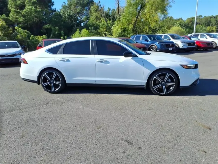 2023 Honda Accord Hybrid Sport photo 1