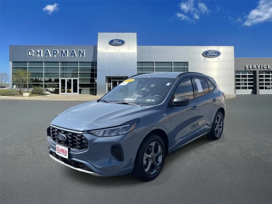 2024 Ford Escape ST-Line photo 1