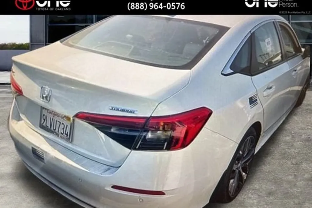 2024 Honda Civic Touring photo 1
