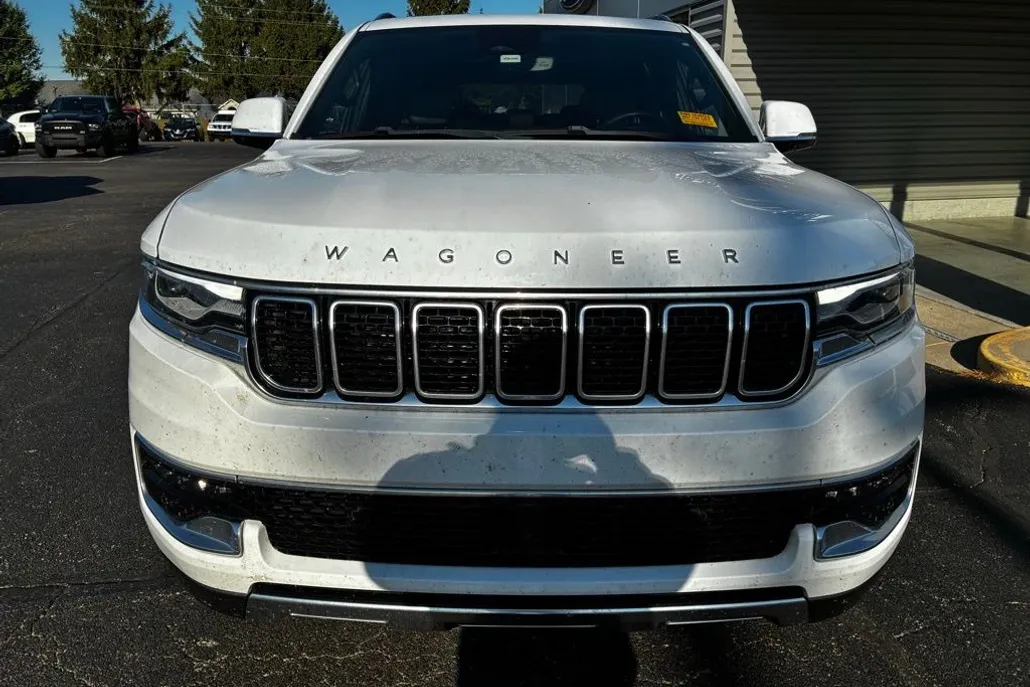 2022 Jeep Wagoneer Series III photo 1