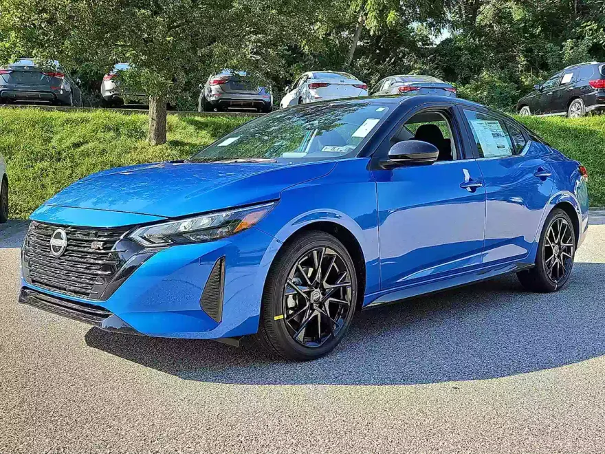 2025 Nissan Sentra SR Midnight Edition photo 1