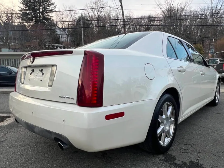2007 Cadillac STS V6 photo 1