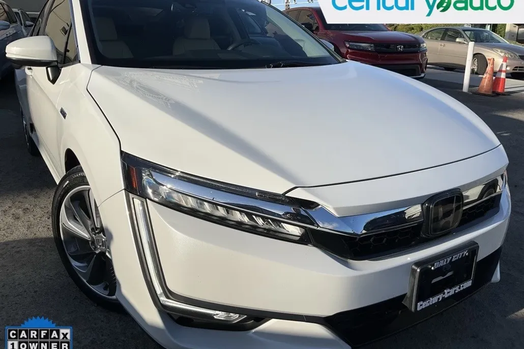 2019 Honda Clarity Plug-In Hybrid photo 1