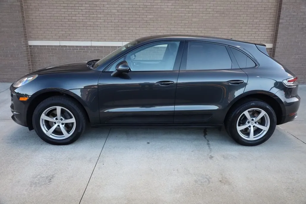 2020 Porsche Macan photo 1