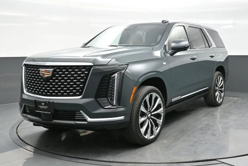 2026 Cadillac Escalade Luxury photo 1