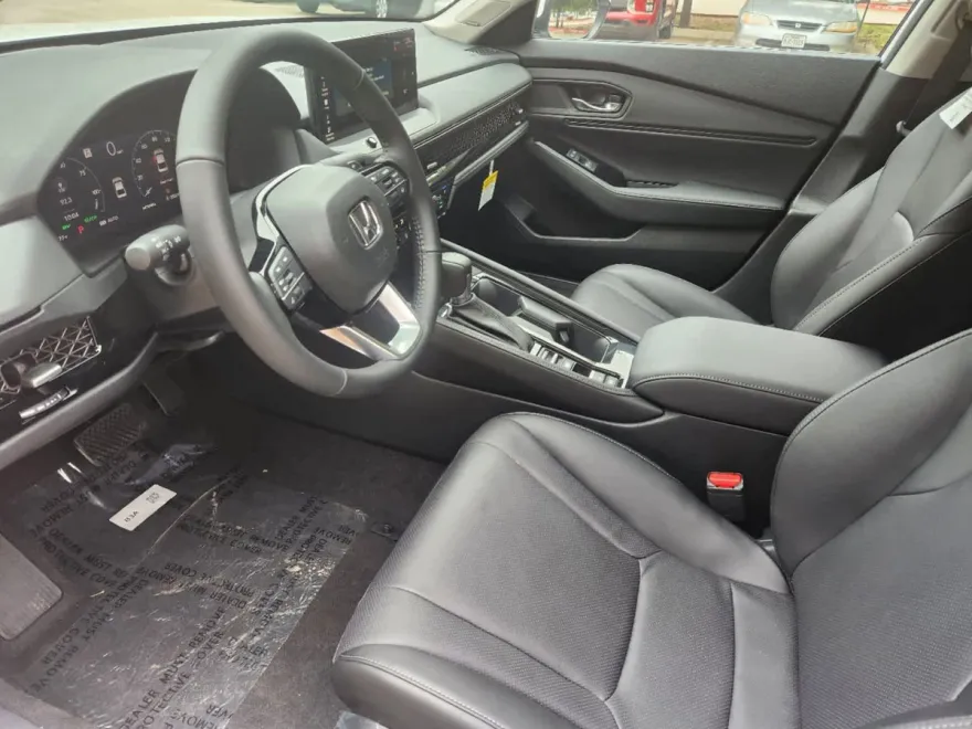 2025 Honda Accord Hybrid Touring photo 1