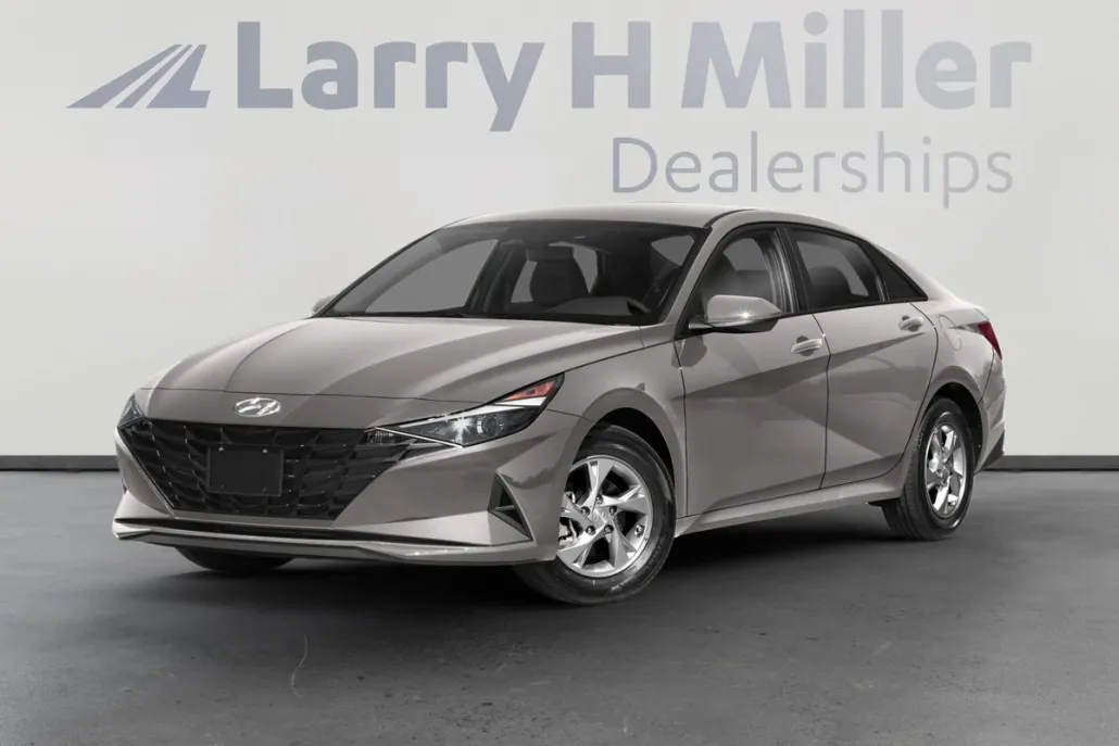 2022 Hyundai Elantra SE photo 1