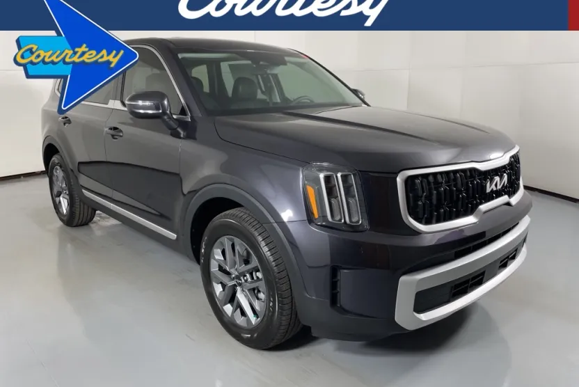 2025 Kia Telluride LX photo 1