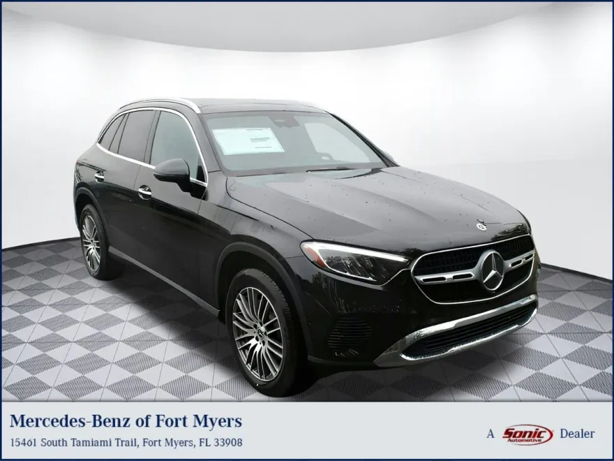 2025 Mercedes Benz GLC 300 photo 1