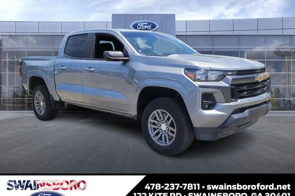 2023 Chevrolet Colorado LT photo 1
